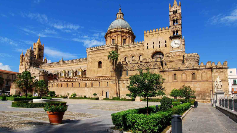 EasyJet Palermo Office in Italy