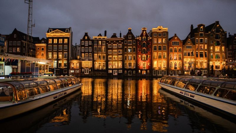 Vietnam Airlines Ticket Office in Amsterdam